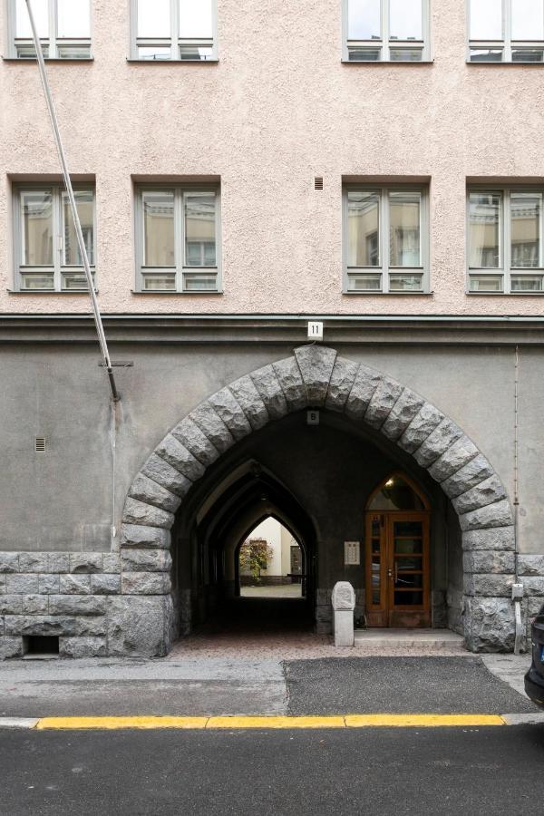 2Ndhomes Loft Apartment With Spa & Balcony By The White Church Helsínquia Exterior foto